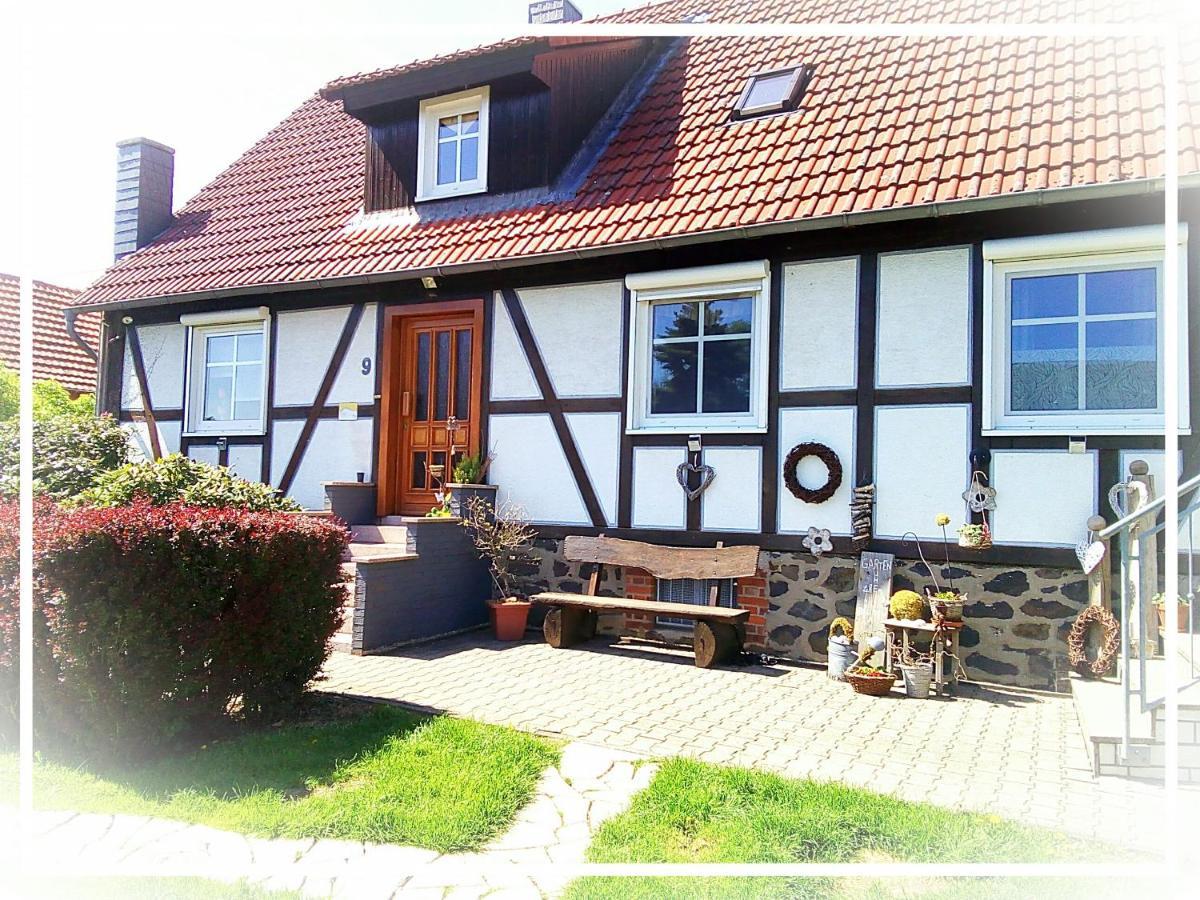 Ferienwohnung Langes Freiensteinau エクステリア 写真